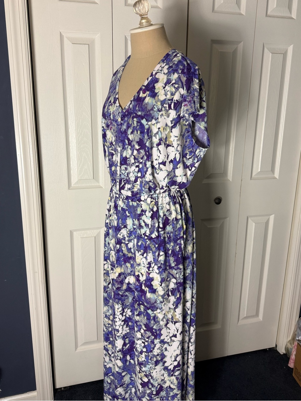 NWOT White House Black Market Floral Maxi Dress Summer/Spring Time 🪻 - Picture 10 of 16